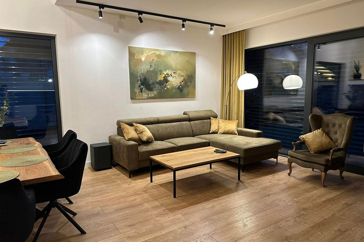 4-Bedroom, 2000 Sq Ft House Plan with First Floor Home Office