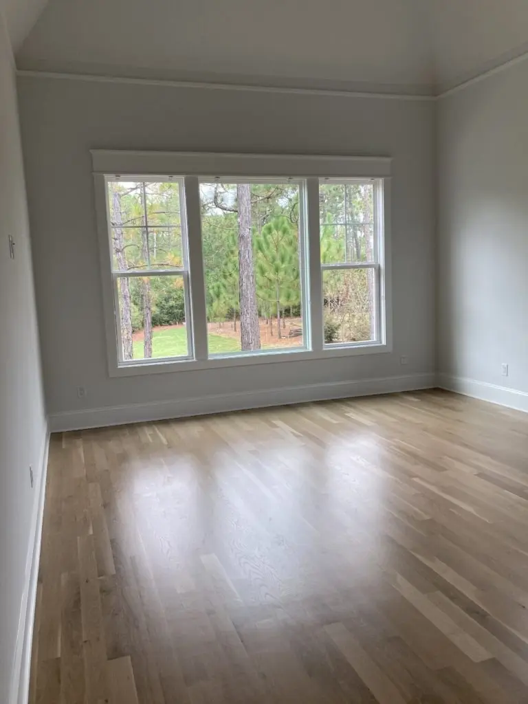 Namo projektas su mansarda 313 m²: 3 Miegamieji, Darbo kambarys, 4 Vonios, Atvira virtuvė, Garažas