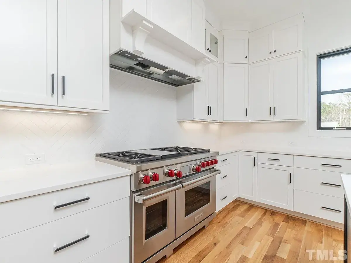 Namo projektas su mansarda 419 m²: 4 Miegamieji, 4 Vonios, Atvira virtuvė, Garažas