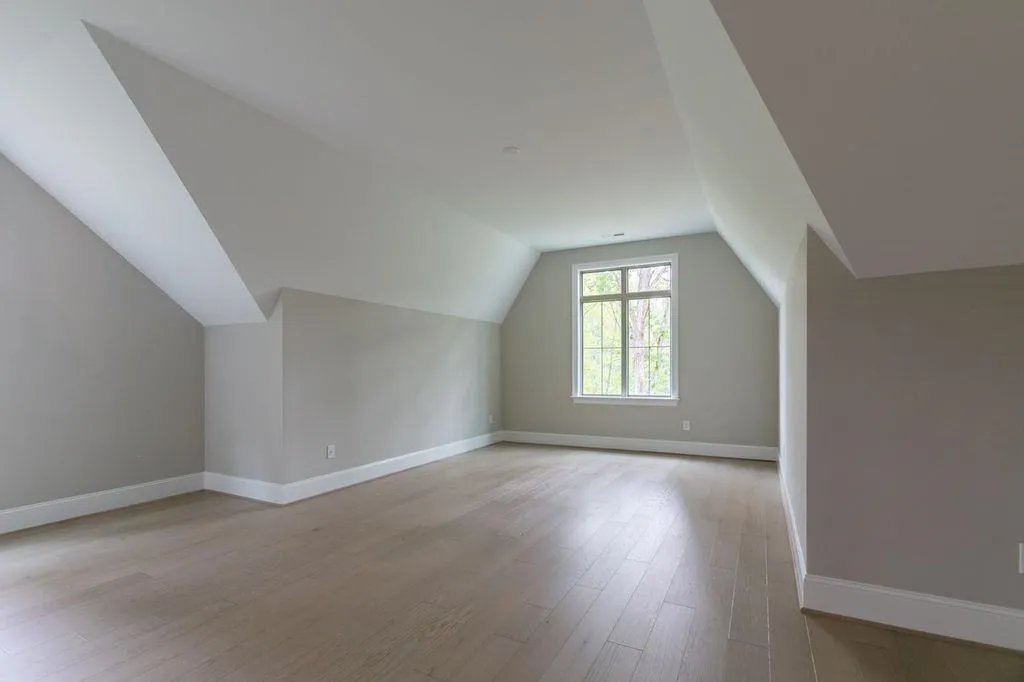 Interjeras 15 – Dviejų aukštų namo projektas 360 m², 5 Miegamieji — 82075R