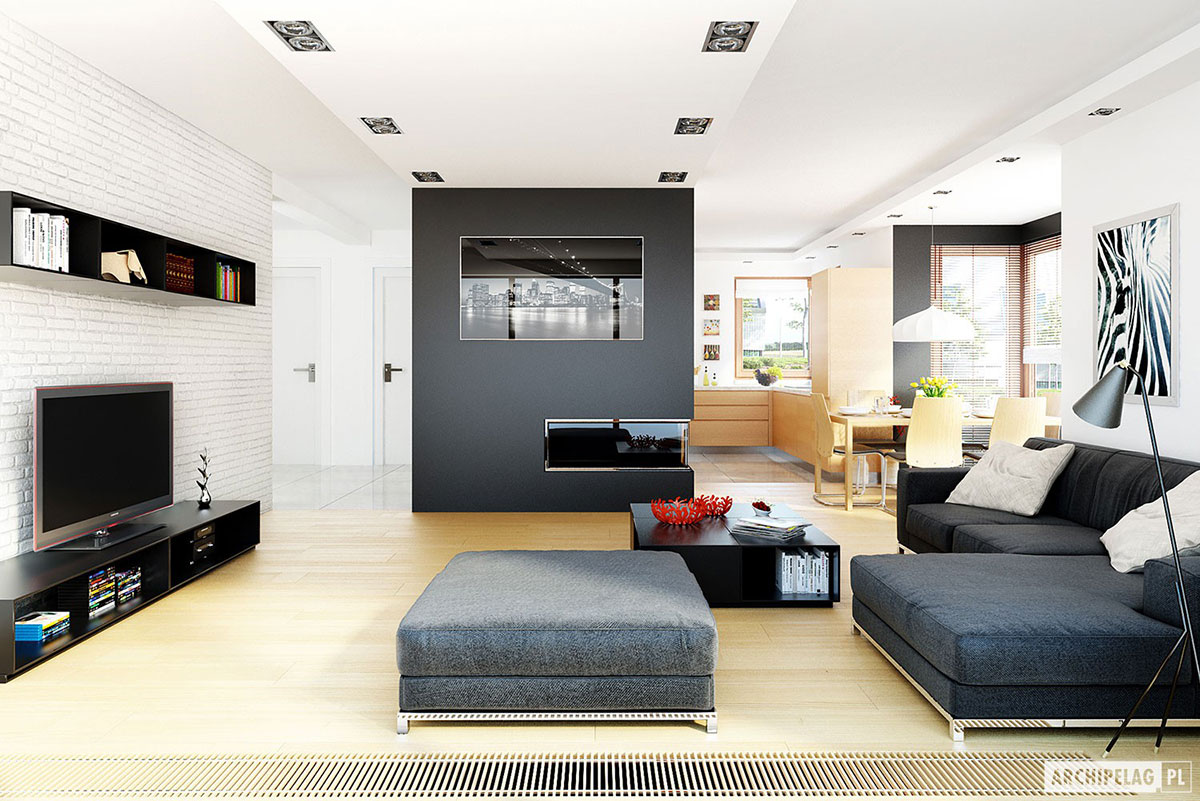 European House Plan with Bay Window in Living Room